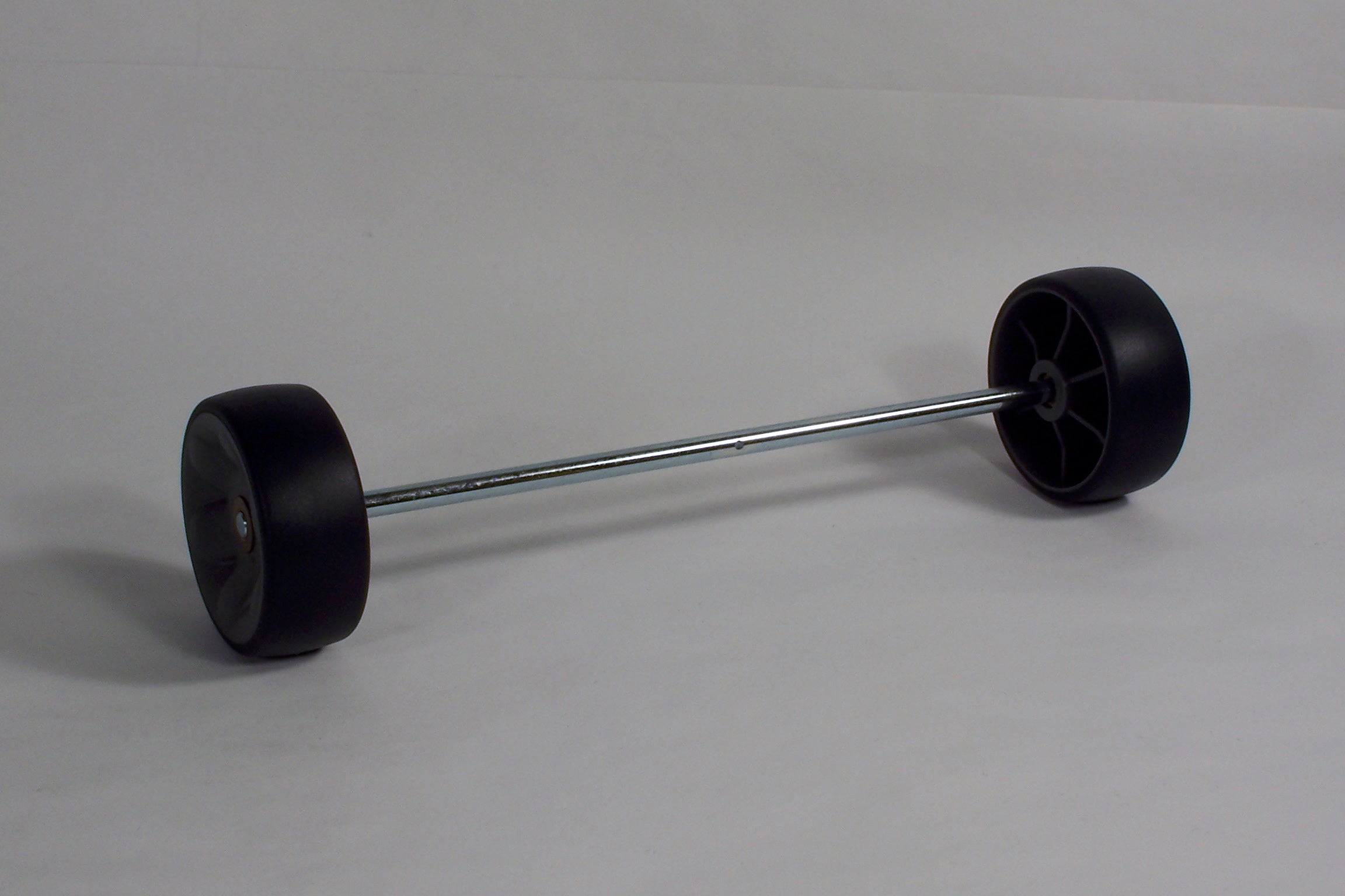 REAR WHEELS AND SHAFT ASSEMBLY - COM01