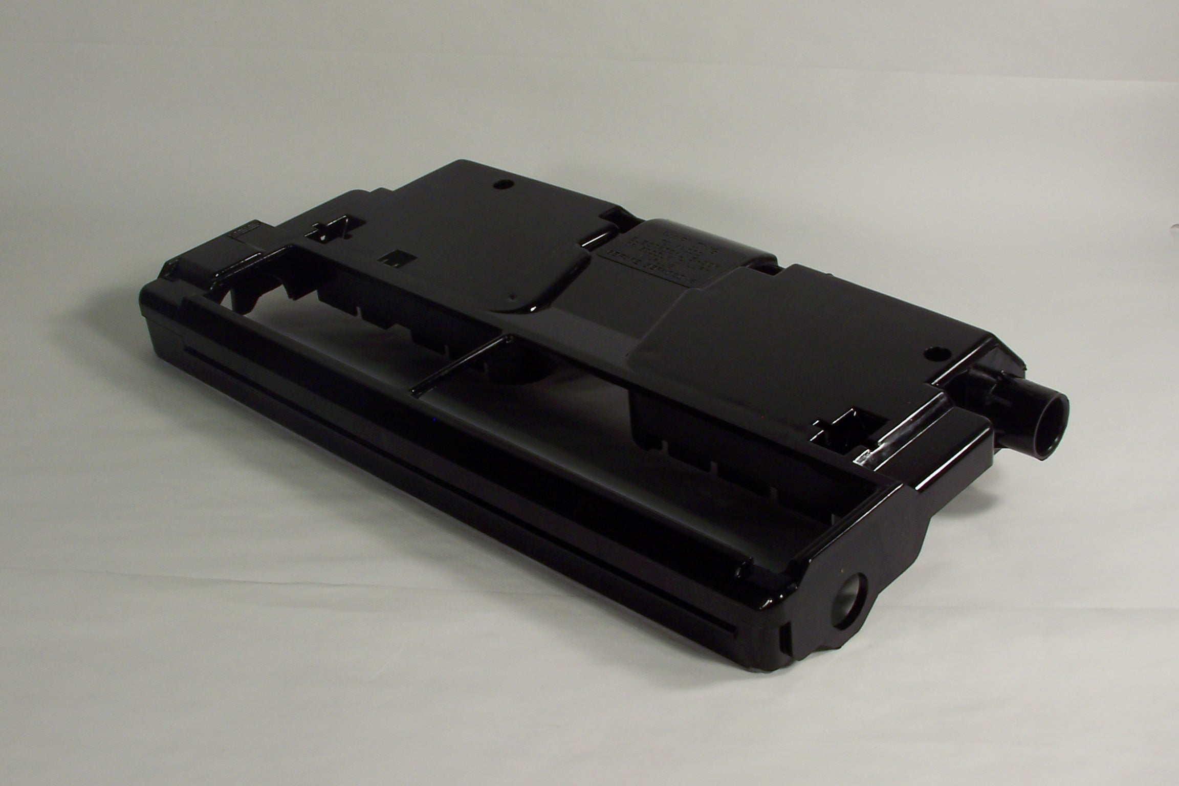 POWER NOZZLE BOTTOM PLATE - EUREKA 1386J - BLACK (N)