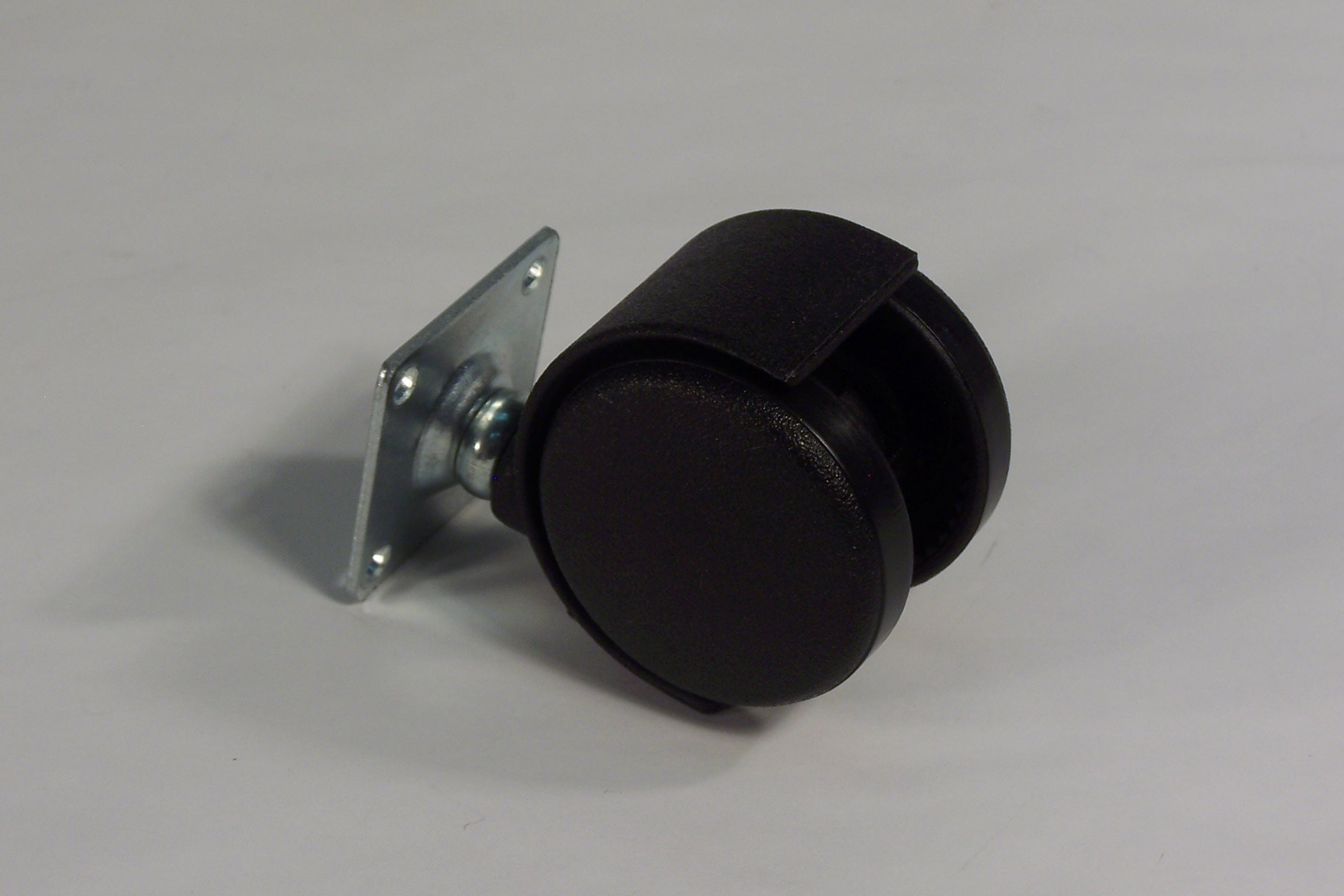 WHEEL WITH METAL BASE - JOHNNY VAC JV115/ JV315