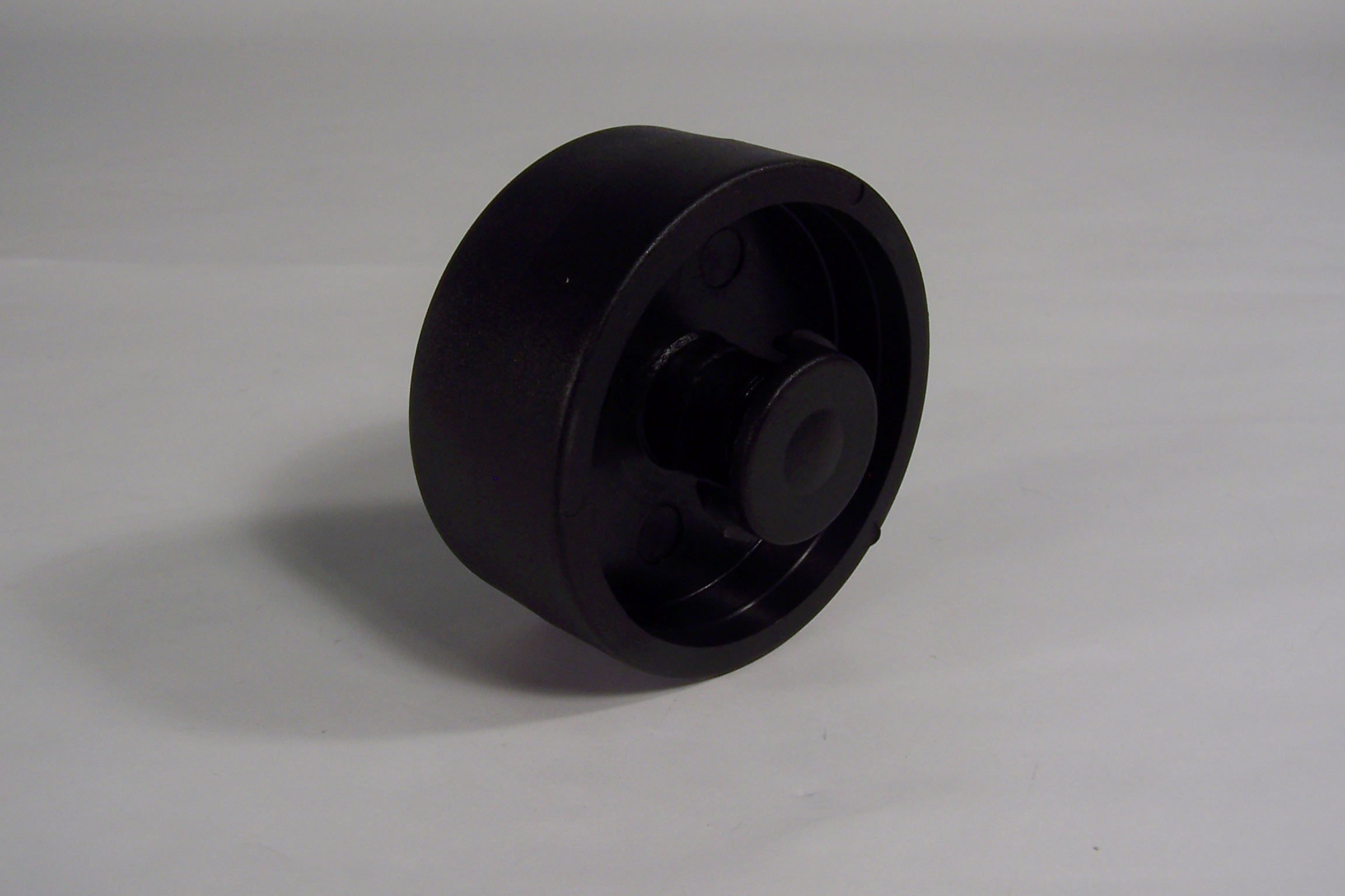 WHEEL AND SHAFT - JOHNNY VAC JV14