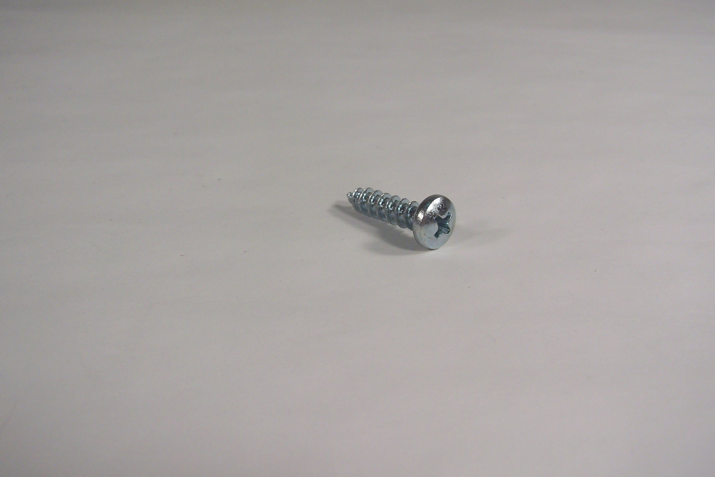 SCREW - JOHNNY VAC JV400