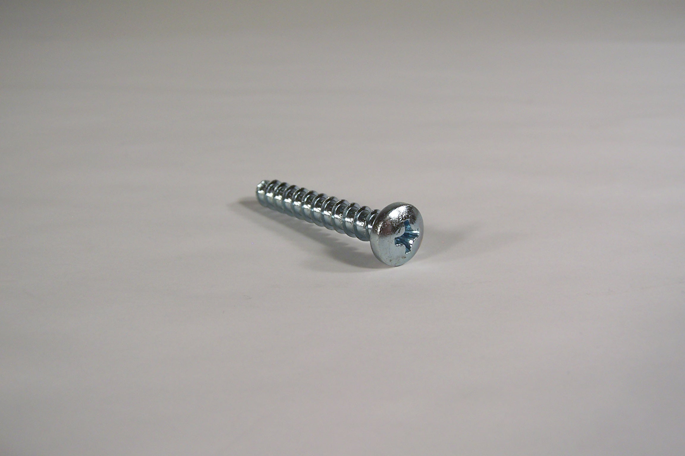SCREW - JOHNNY VAC JV400 JV58